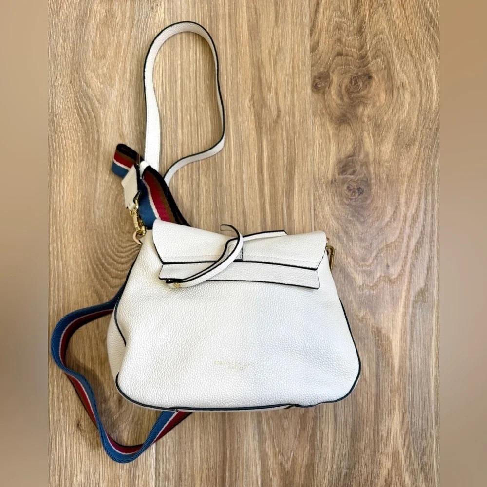 Gianni Chiarini Italian Leather White Saddle Crossbody Bag Suede Lined EUC